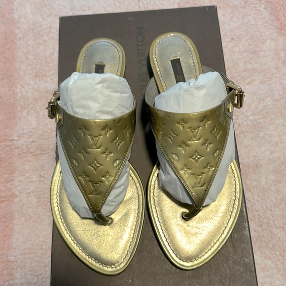 LOUIS VUITTON THONG SANDALS - Picture 1 of 9